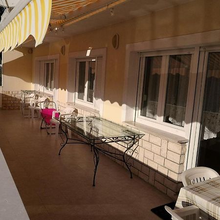 Apartments Bujan קריקווניצה מראה חיצוני תמונה
